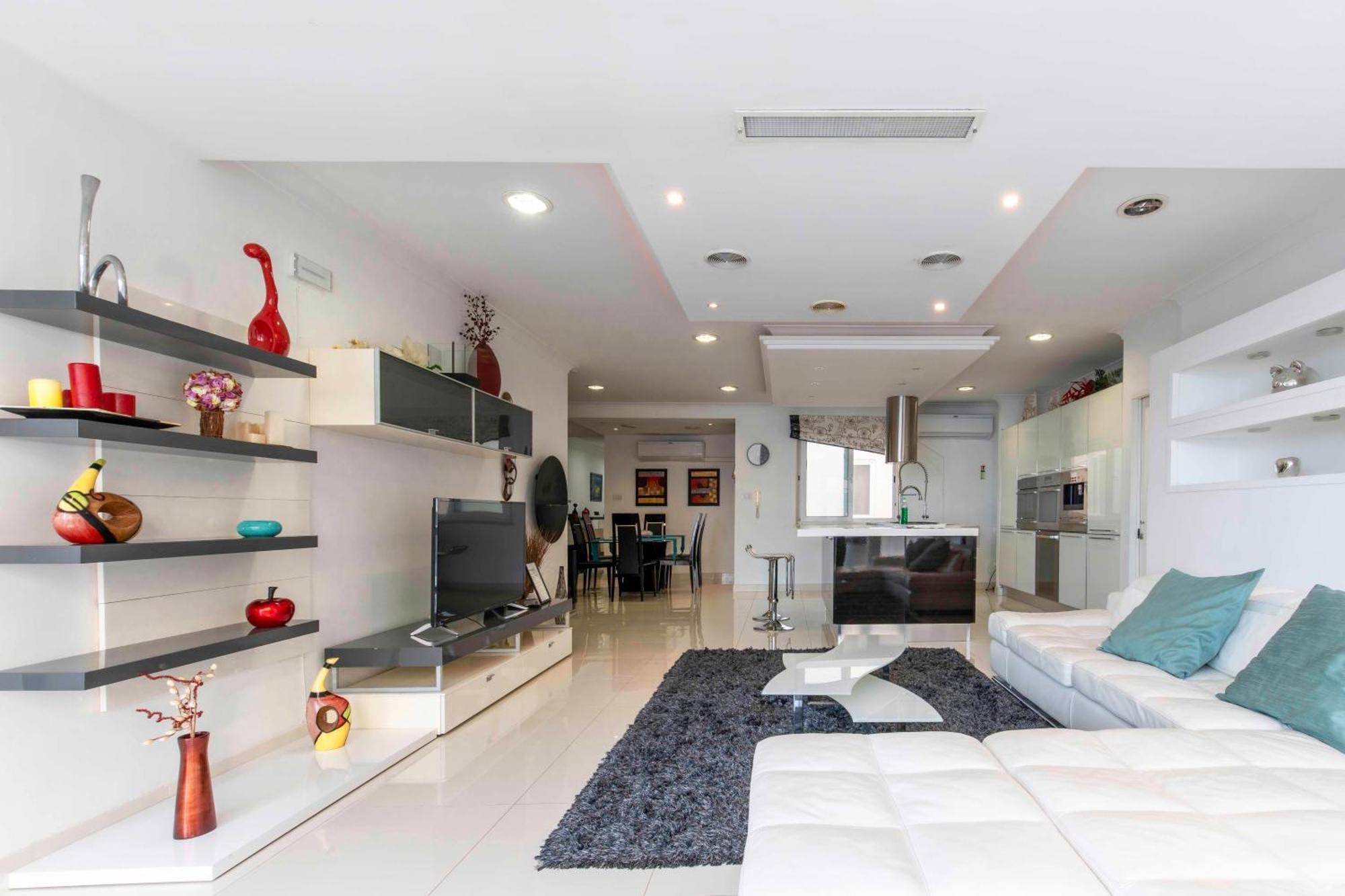 Oceanfront 3Br Penthouse Luxury & Views In Sliema Lägenhet Exteriör bild
